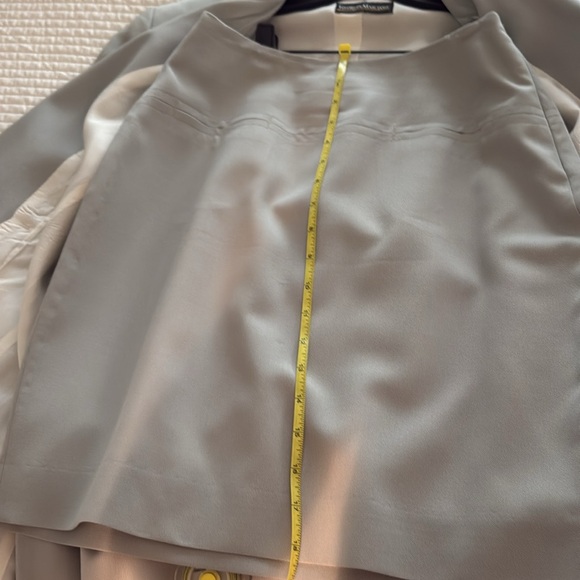 Beautiful Georges Marciano light green skirt suit. - Picture 7 of 9